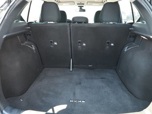 Used 2024 Nissan Kicks SR FWD image 10