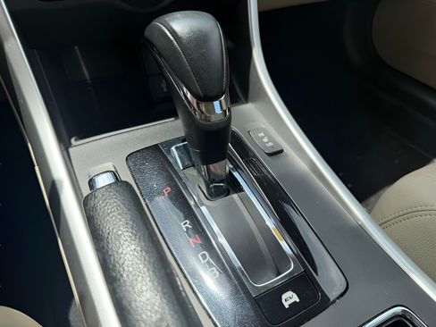 Used 2014 Honda Accord Touring image 31