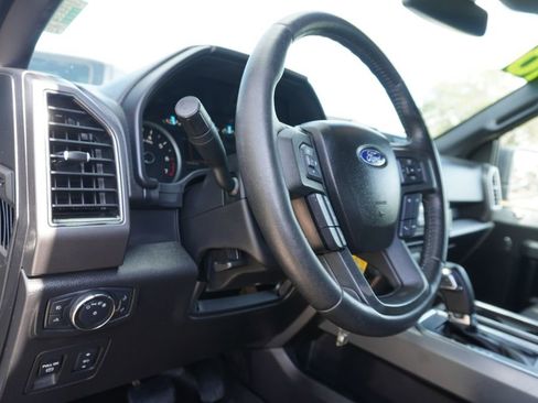 Used 2018 Ford F150 XLT w/ Equipment Group 302A Luxury image 12