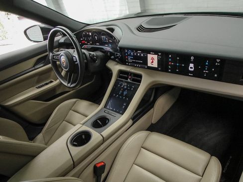 Used 2022 Porsche Taycan 4S AWD/4WD image 15