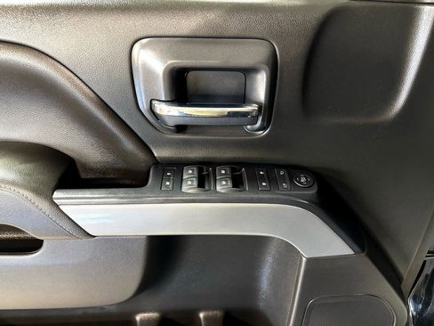 Used 2019 Chevrolet Silverado 1500 LT w/ All Star Edition image 22