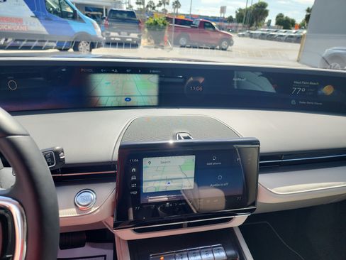 New 2026 Lincoln Nautilus Premier image 36