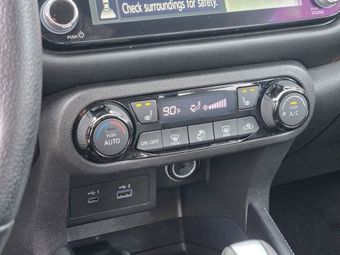 Used 2023 Nissan Kicks SR w/ SR Premium Package image 34