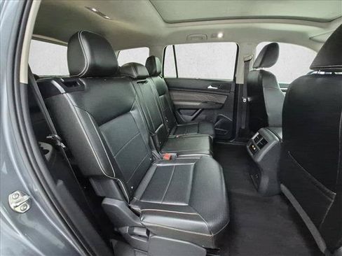 Used 2022 Volkswagen Atlas SE FWD image 24
