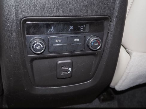 Certified 2023 Buick Enclave Essence image 12