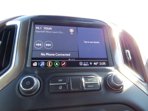 Used 2022 Chevrolet Silverado 1500 High Country w/ Technology Package image 25