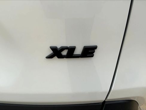 New 2025 Toyota RAV4 XLE Premium image 15