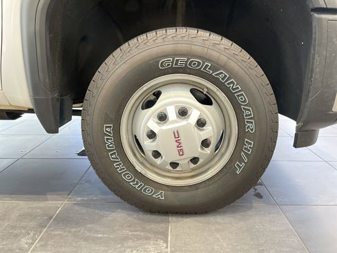 Used 2024 GMC Sierra 3500 Pro w/ Convenience Package AWD/4WD image 12