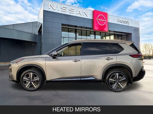 Used 2021 Nissan Rogue SL image 5