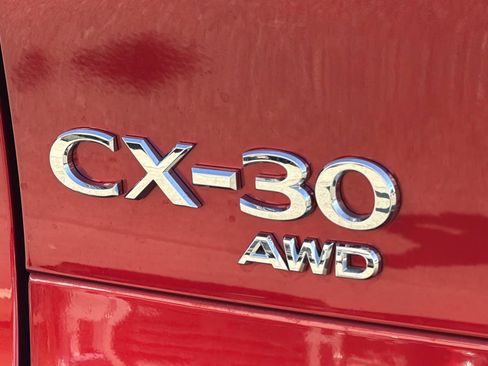Used 2025 MAZDA CX-30 AWD 2.5 S w/ Preferred Package image 22