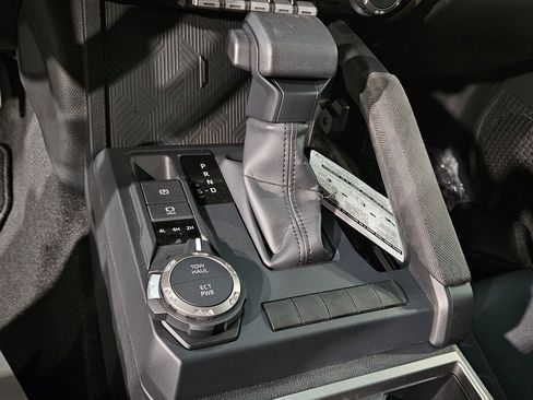 New 2026 Toyota Tacoma SR5 AWD/4WD image 18