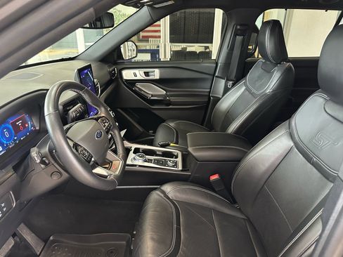 Certified 2021 Ford Explorer ST w/ Equipment Group 401A AWD/4WD image 16