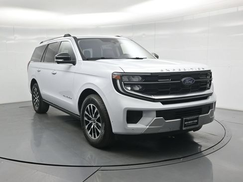 Certified 2025 Ford Expedition Platinum AWD/4WD image 22