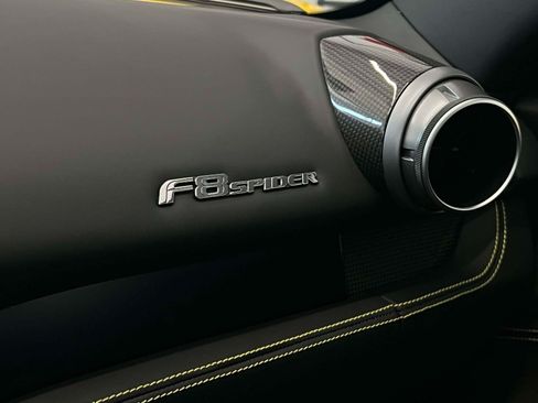 Used 2022 Ferrari F8 Tributo RWD image 18