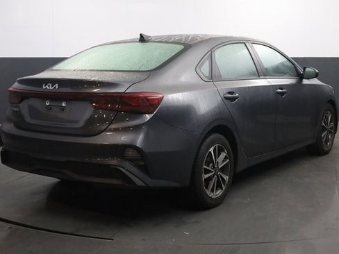 Used 2023 Kia Forte LXS image 5