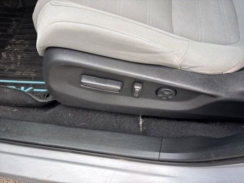 Used 2022 Honda CR-V EX image 12