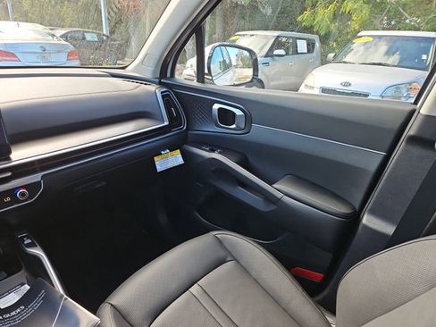 New 2026 Kia Sorento EX w/ EX Premium Package FWD image 10