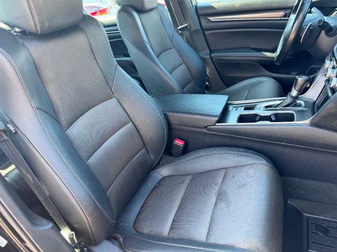 Used 2019 Honda Accord Sport image 6