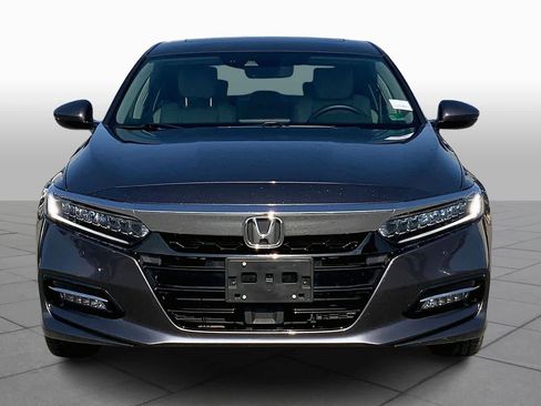 Used 2019 Honda Accord Touring image 4