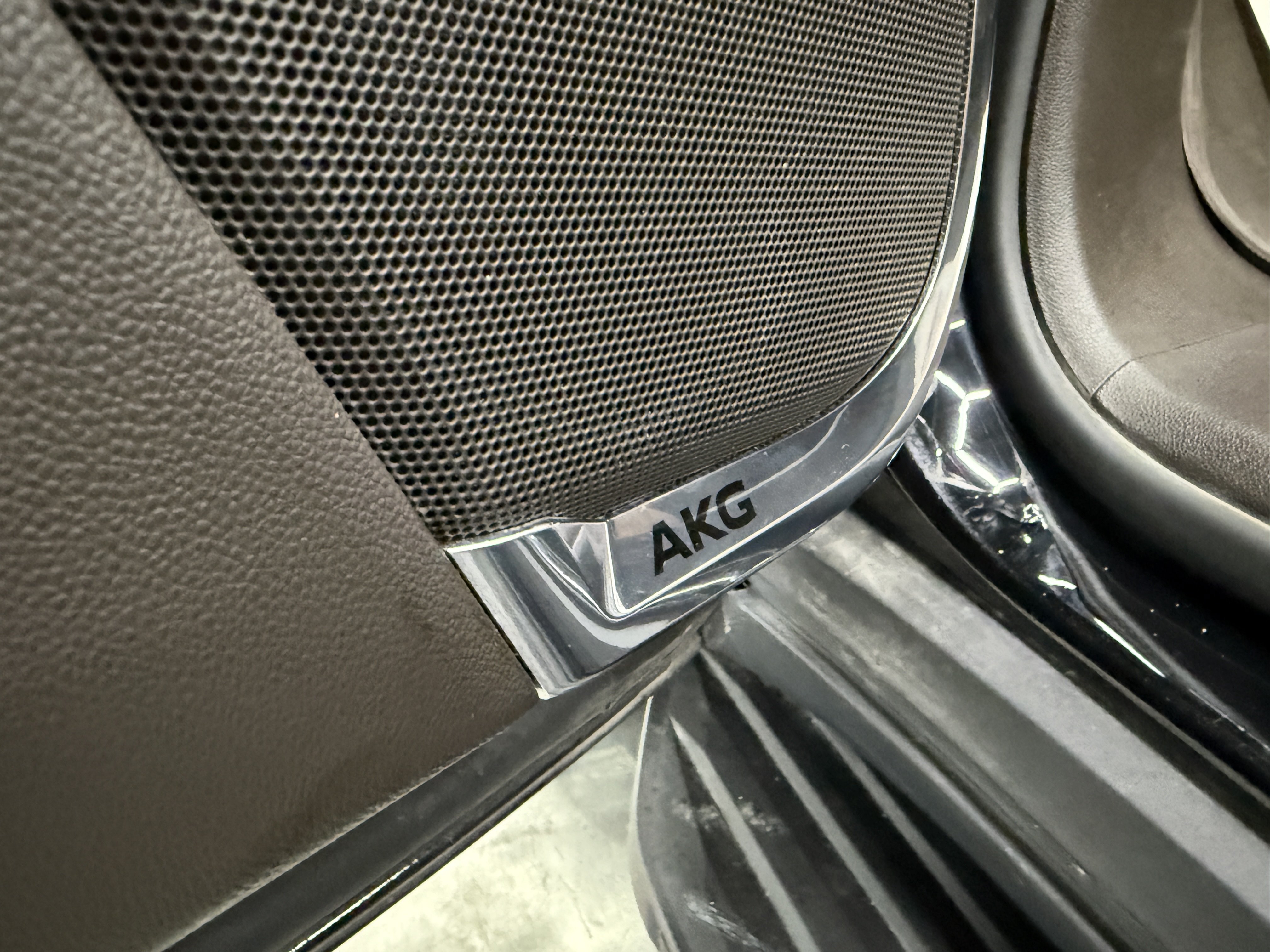 Used 2023 Cadillac Escalade Sport w/ LPO, Floor Liner Package AWD/4WD image 11