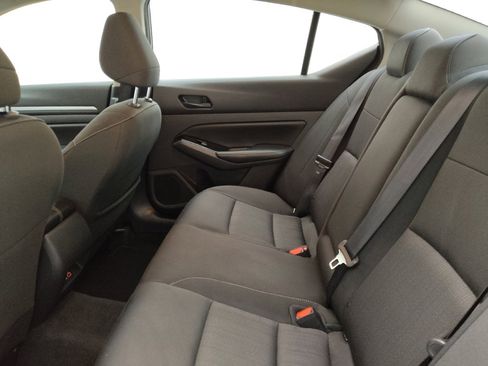 Used 2023 Nissan Altima 2.5 SV image 18