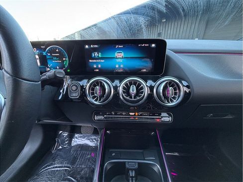 Used 2021 Mercedes-Benz GLA 250 image 11