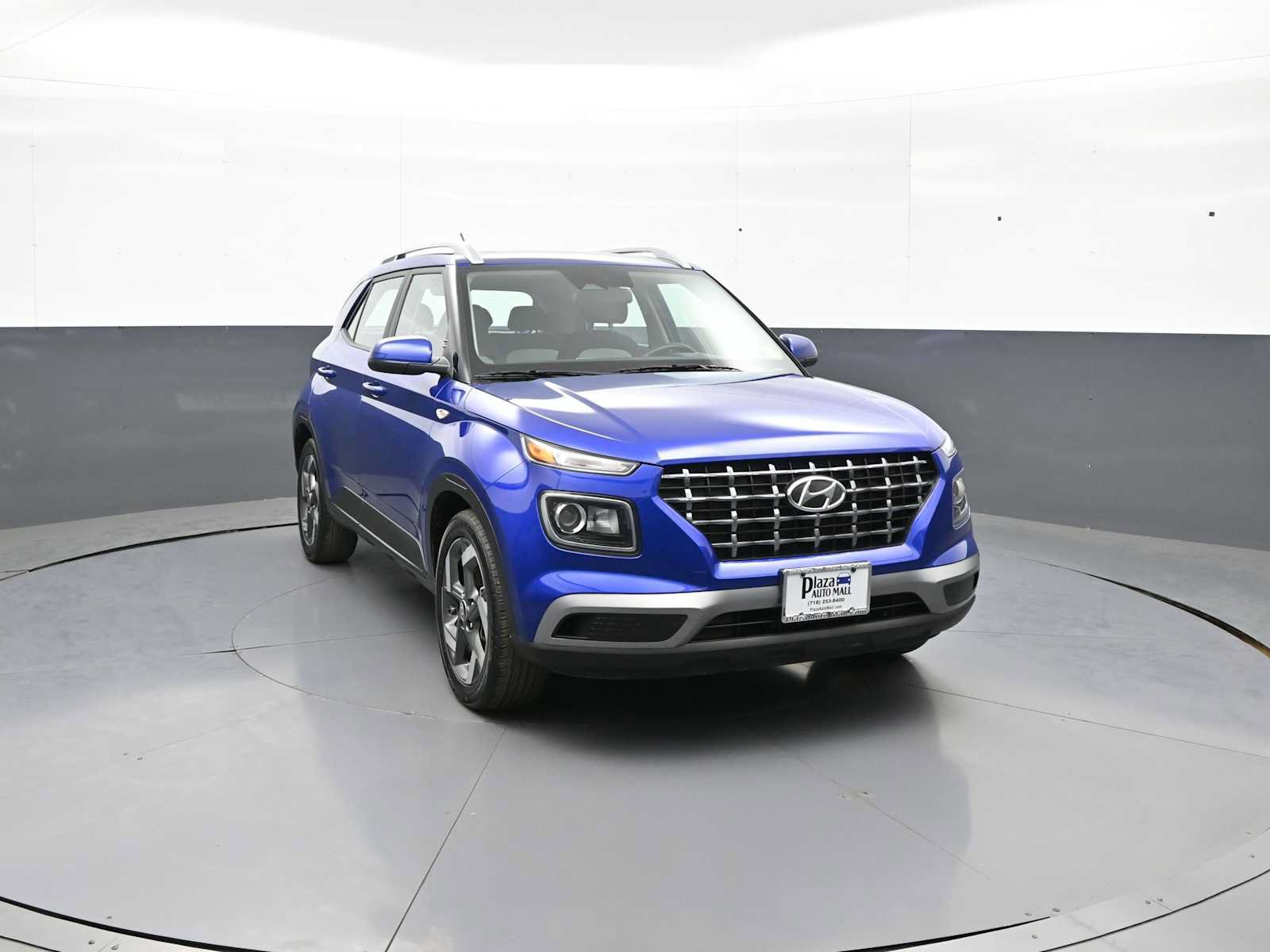 Certified 2023 Hyundai Venue SEL w/ Cargo Package FWD image 3