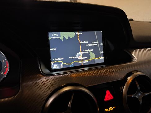 Used 2015 Mercedes-Benz GLK 350 2WD image 16