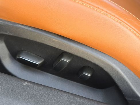 Used 2016 Chevrolet Corvette Stingray Convertible w/ 2LT Preferred Equipment Group image 12