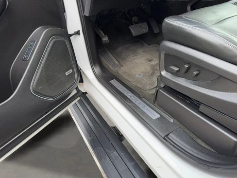 Used 2015 Chevrolet Tahoe LTZ AWD/4WD image 20