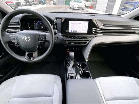 Certified 2025 Toyota Camry LE image 13