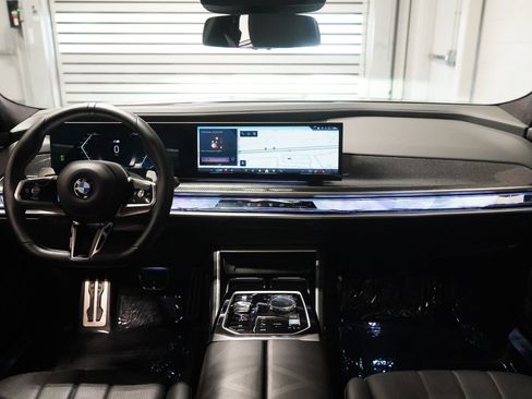 Used 2023 BMW 740i w/ Executive Package RWD image 15