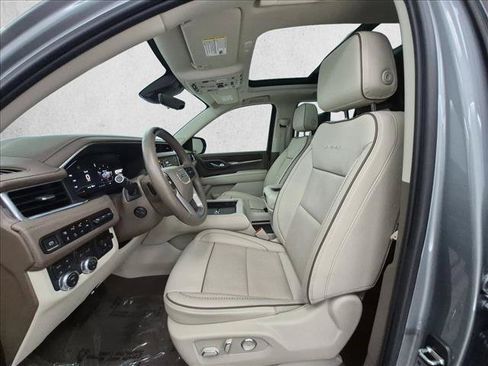 Used 2023 GMC Yukon Denali w/ Denali Reserve Package AWD/4WD image 17