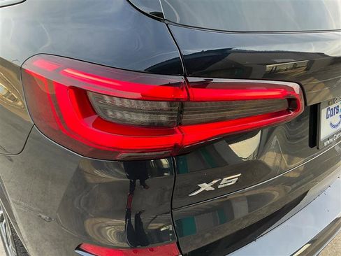 Used 2019 BMW X5 xDrive50i w/ M Sport Package image 21