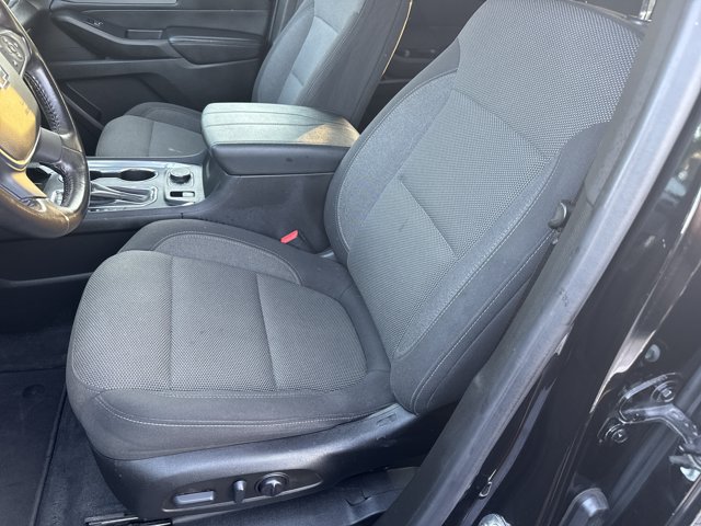 Used 2022 Chevrolet Traverse LT FWD image 10