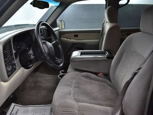 Used 2002 Chevrolet Tahoe LS RWD image 9