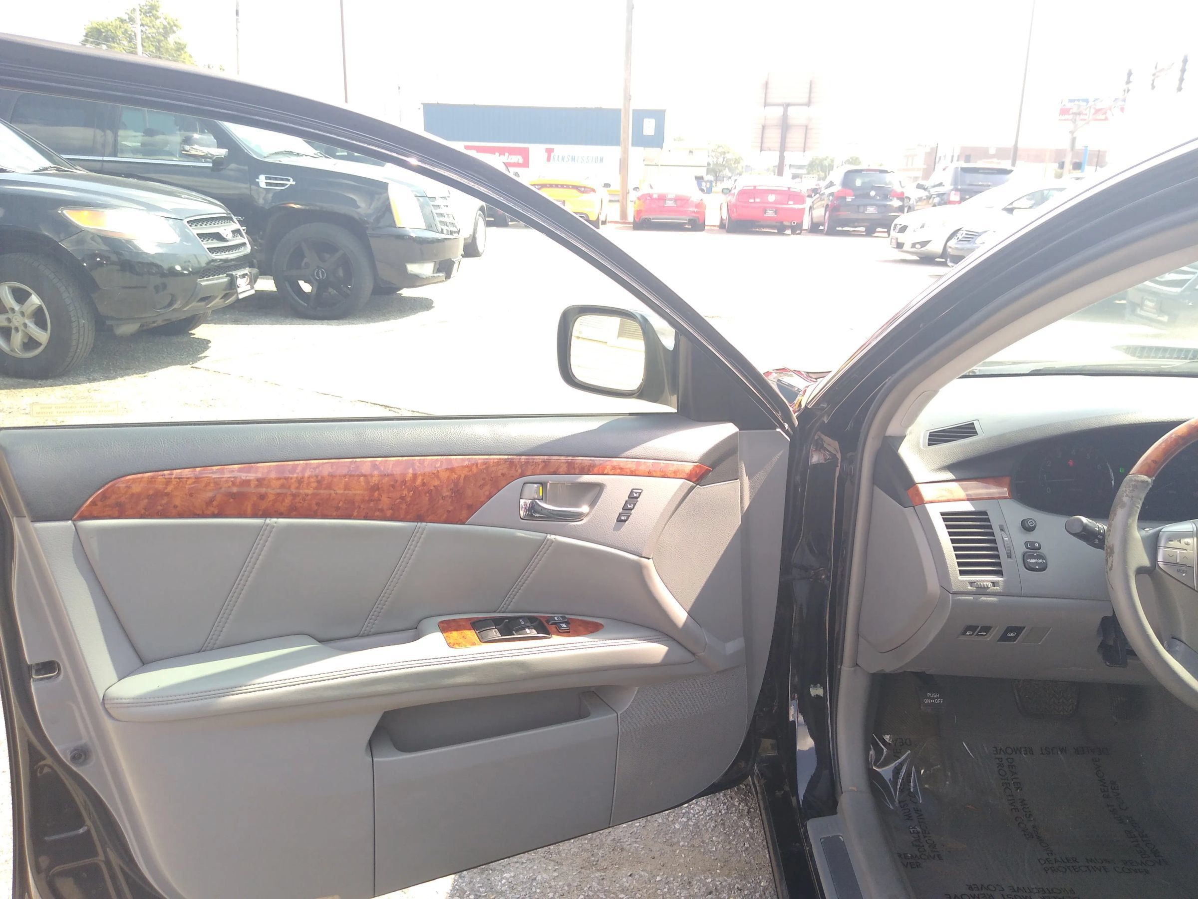 Used 2006 Toyota Avalon Limited FWD image 11