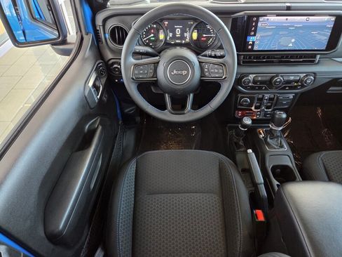 Used 2024 Jeep Wrangler Unlimited Rubicon 4xe w/ Capability Package AWD/4WD image 16