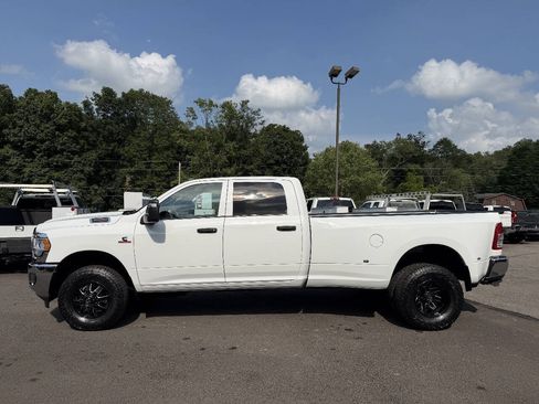 Used 2023 RAM 3500 Tradesman AWD/4WD image 4