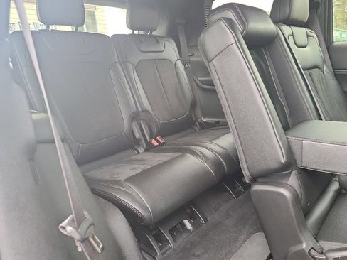 Used 2023 Jeep Grand Cherokee L Laredo image 37