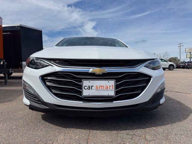 Used 2023 Chevrolet Malibu LT FWD image 2