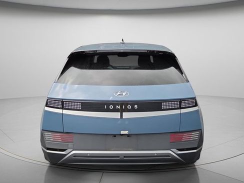 Certified 2024 Hyundai Ioniq 5 SEL RWD image 5