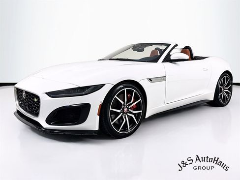 Used 2022 Jaguar F-TYPE R image 3