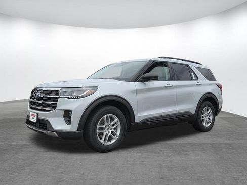 New 2026 Ford Explorer Active w/ Active Comfort Package RWD image 4