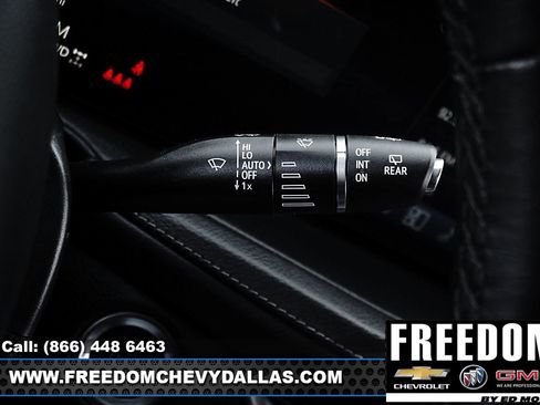 Used 2025 Cadillac XT4 Premium Luxury image 25