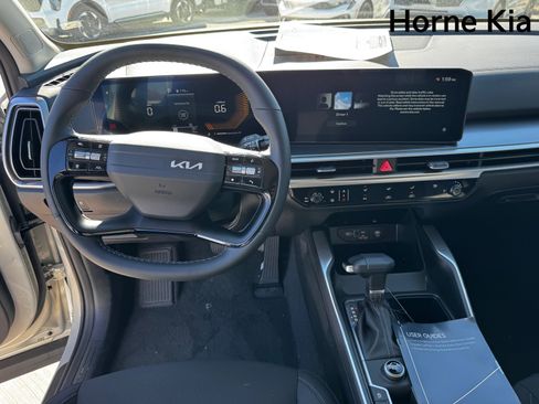 New 2026 Kia Sorento LX image 13