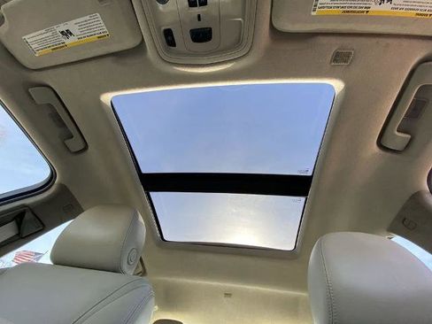 Used 2013 Cadillac XTS Platinum image 15