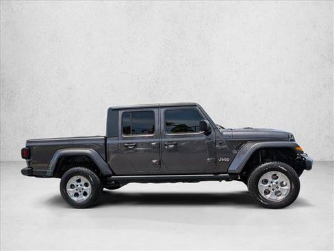 Used 2020 Jeep Gladiator Overland AWD/4WD image 5