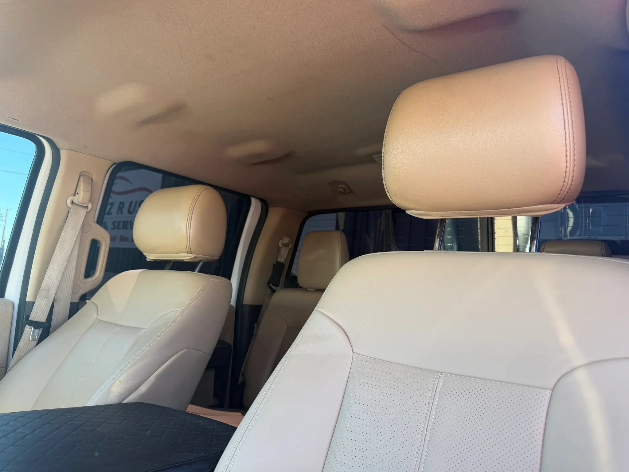 Used 2012 Ford F250 Lariat w/ Lariat Interior Pkg AWD/4WD image 18