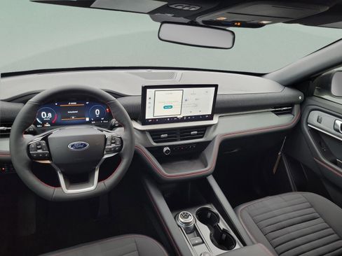 New 2026 Ford Explorer ST-Line w/ ST-Line Street Pack image 21